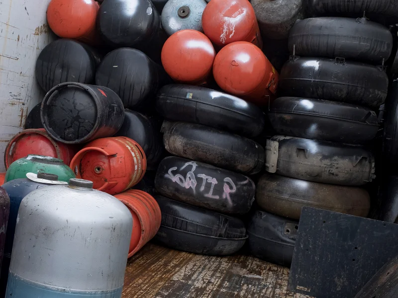 Benne de réservoirs inertés